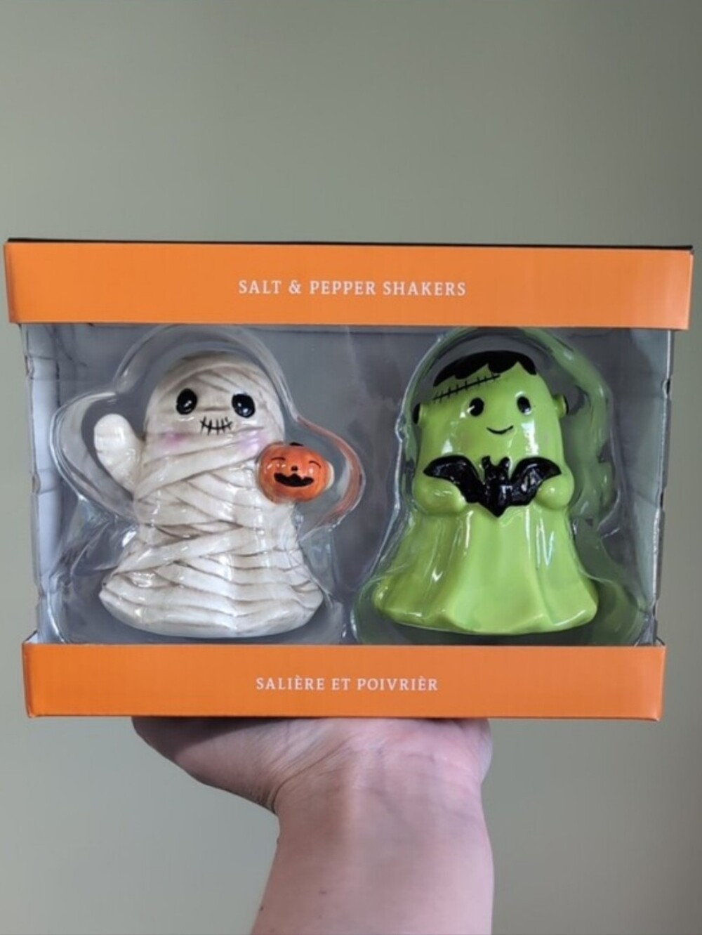 Spooky Cute Halloween Mummy and Frankenstein Ceramic Salt & Pepper Shakers 🎃🦇
